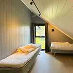 Charming By Fidjeland *